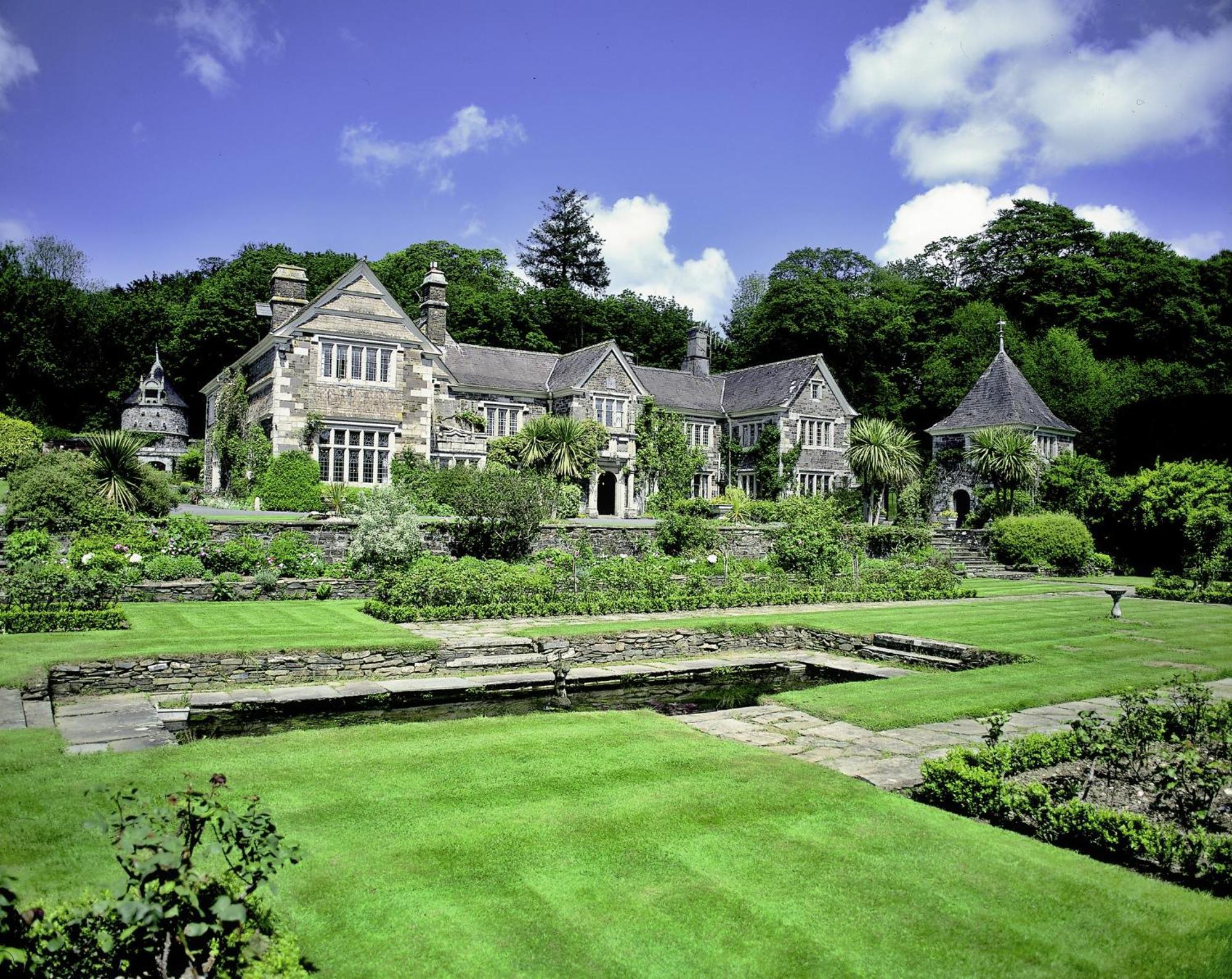 Lewtrenchard Manor Hotel Exterior photo